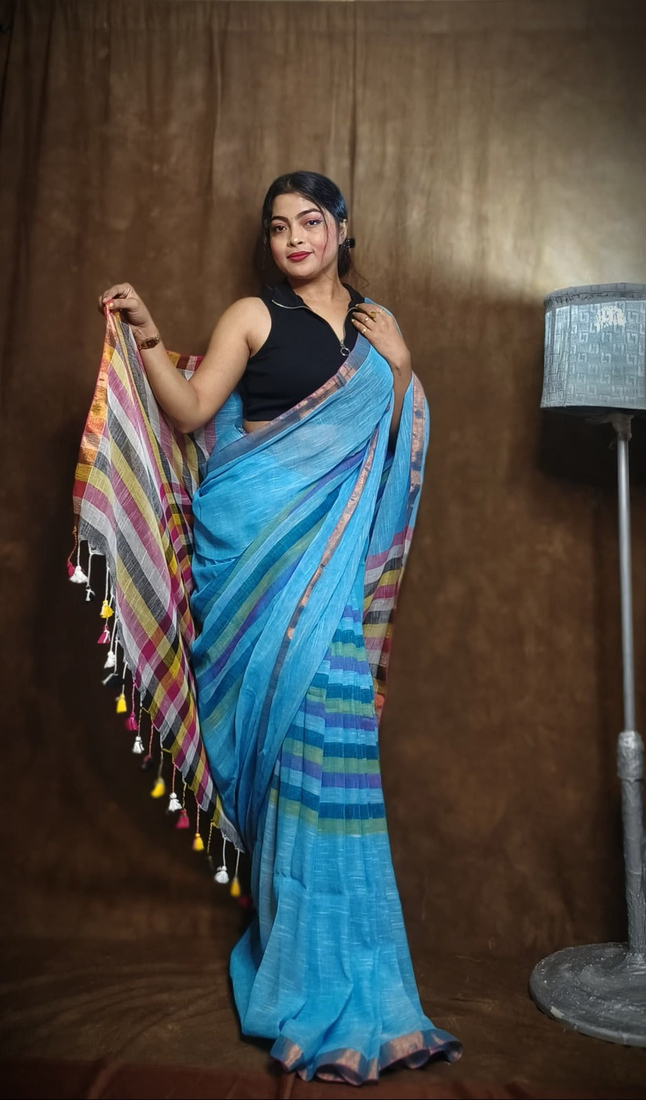 Handloom Linen Checks Saree with Indigo Blue